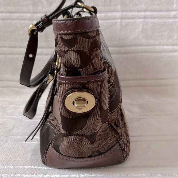 Coach Mosaic Gallery Signature CC Patchwork Shoulder Tote Bag - Picture 4 of 13